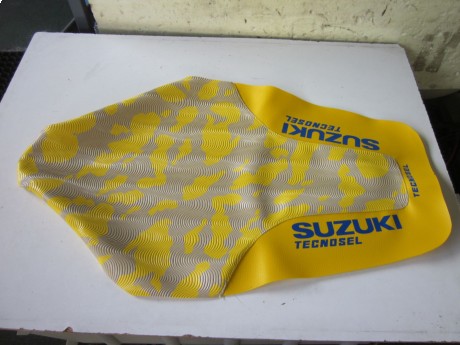 Rm125 seat cover top